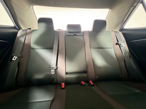 Used 2019 Toyota Corolla LE image 31