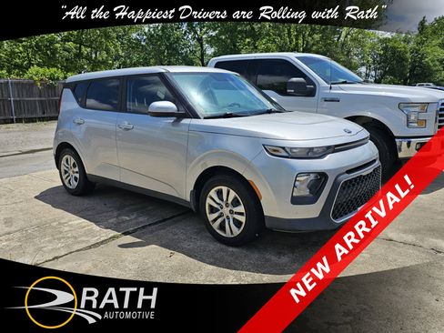 Used 2020 Kia Soul LX FWD image 3