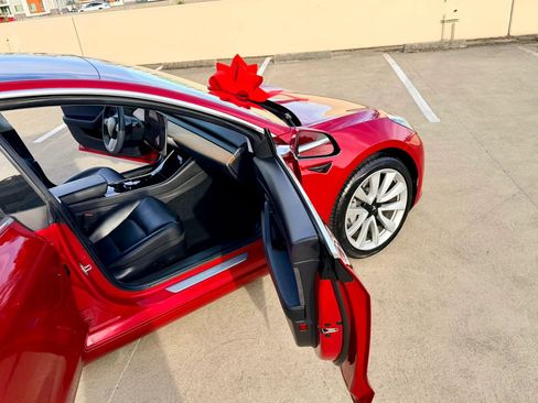 Used 2020 Tesla Model 3 Standard Range Plus RWD image 34