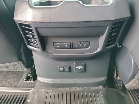 Used 2024 Toyota Tundra Platinum RWD image 9