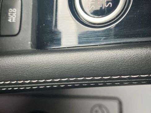 Used 2024 Nissan Kicks SR image 25