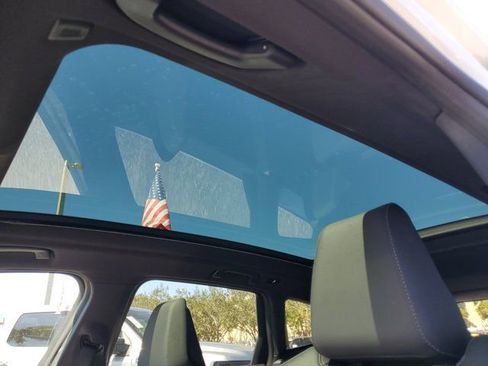 Used 2025 BMW X3 xDrive30i image 16