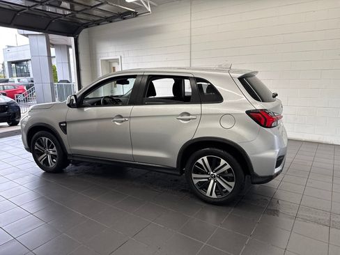 Used 2025 Mitsubishi Outlander Sport ES AWD/4WD image 5
