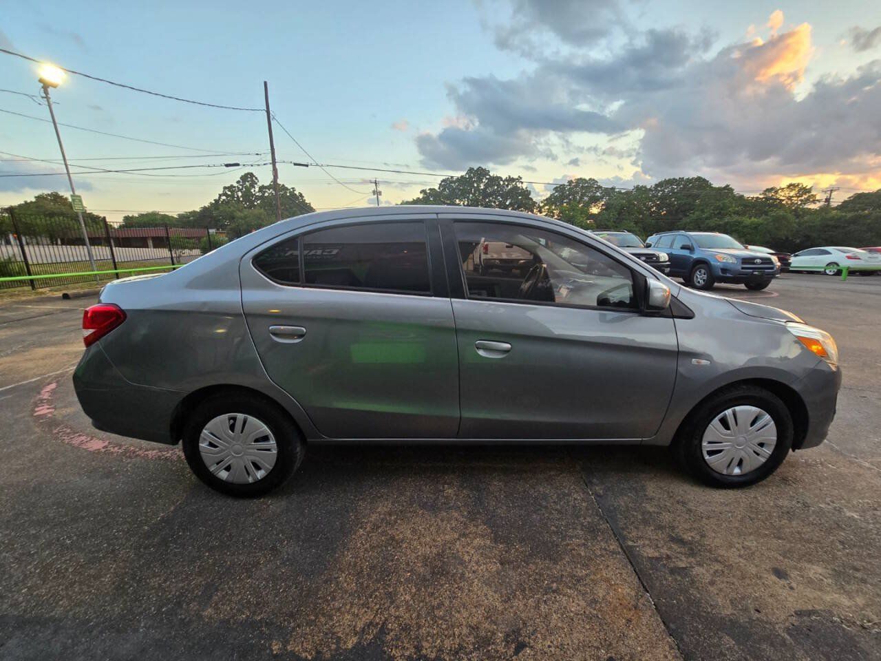 Used 2018 Mitsubishi Mirage G4 ES FWD image 13