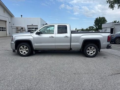 Used 2016 GMC Sierra 1500 SLT w/ SLT Preferred Package AWD/4WD image 2