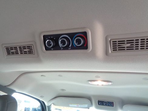 Used 2017 Chevrolet Express 2500 LS image 65