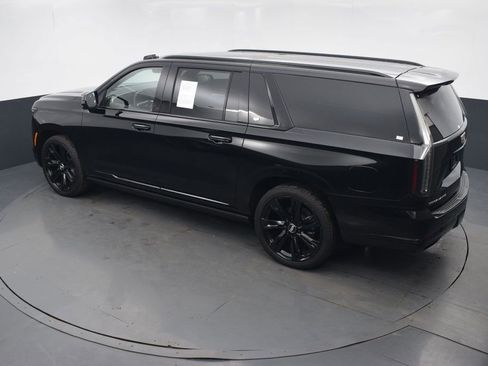 Certified 2026 Cadillac Escalade ESV Sport w/ Touring Package AWD/4WD image 43
