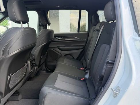 New 2026 Jeep Grand Cherokee Laredo image 23