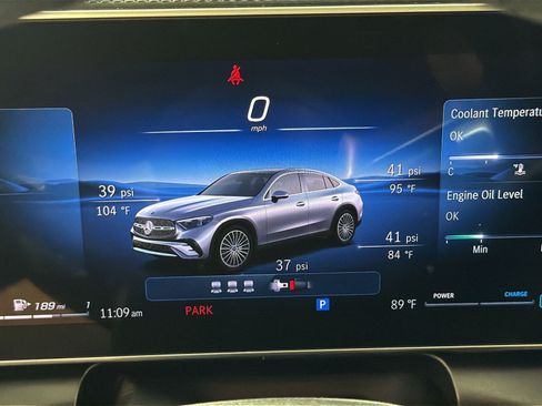 Used 2025 Mercedes-Benz GLC 300 4MATIC image 17