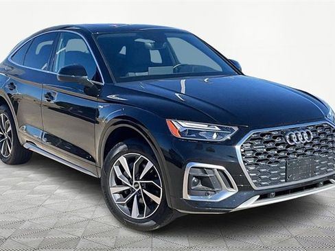 Used 2023 Audi Q5 2.0T Premium Plus w/ Premium Plus Package image 2