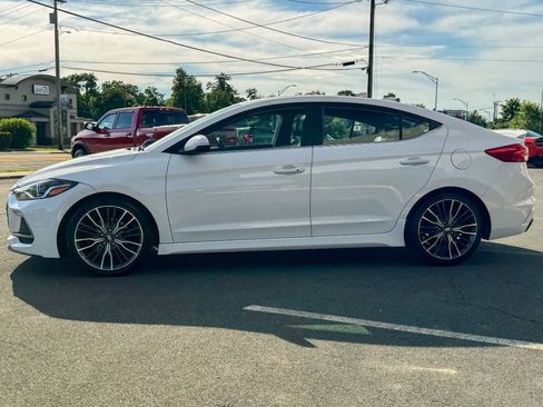 Used 2018 Hyundai Elantra Sport w/ Sport Premium Package 03 FWD image 7