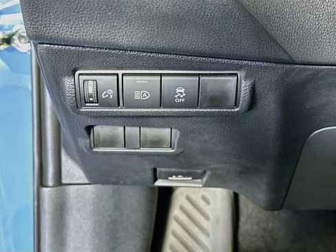 Certified 2026 Toyota Corolla Cross XLE FWD image 11