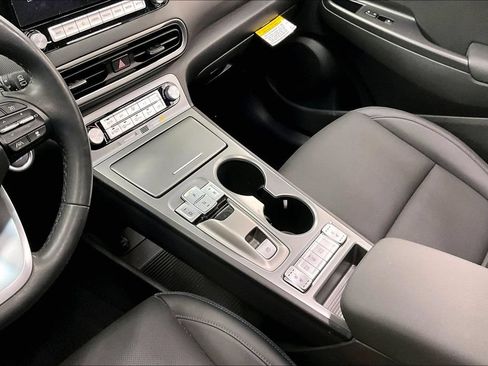 Used 2023 Hyundai Kona Limited FWD image 16