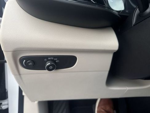Used 2023 Buick Envision Preferred AWD/4WD image 17