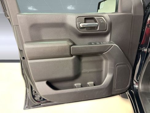 Certified 2023 Chevrolet Silverado 1500 Custom RWD image 9