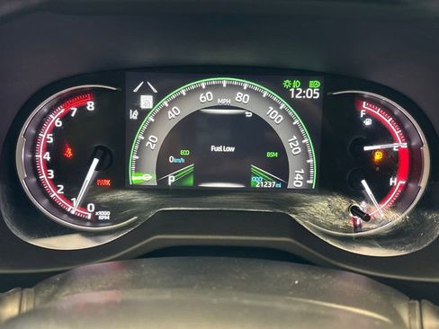 Used 2023 Toyota RAV4 XLE Premium image 21