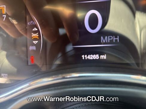 Used 2020 Jeep Grand Cherokee Altitude image 6