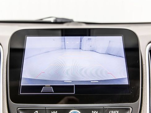 Used 2022 Chevrolet Malibu LS FWD image 15