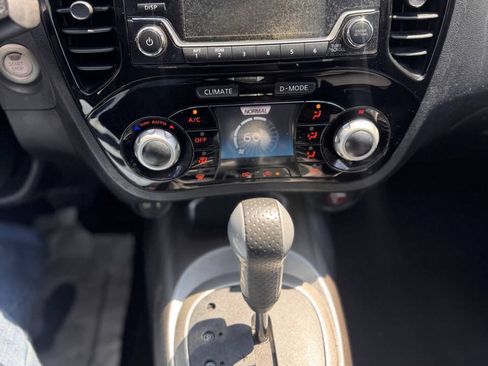 Used 2016 Nissan Juke SV AWD/4WD image 17
