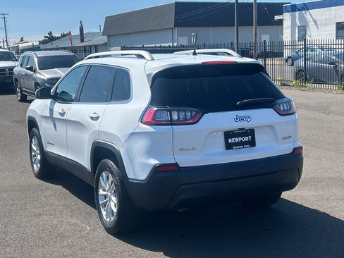 Used 2019 Jeep Cherokee Latitude w/ Popular Appearance Group AWD/4WD image 6