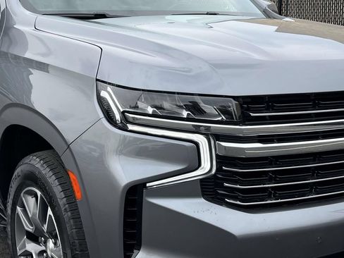 Used 2022 Chevrolet Tahoe LT w/ Luxury Package AWD/4WD image 12