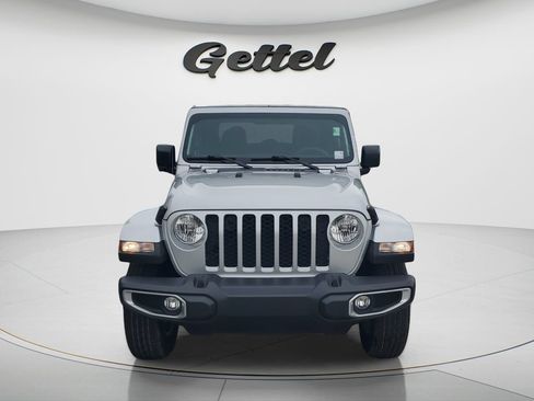 Used 2023 Jeep Gladiator Sport AWD/4WD image 2