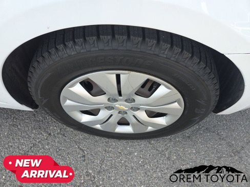 Used 2016 Chevrolet Cruze LS image 6