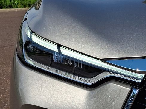 Certified 2025 INFINITI QX60 Luxe AWD/4WD image 9