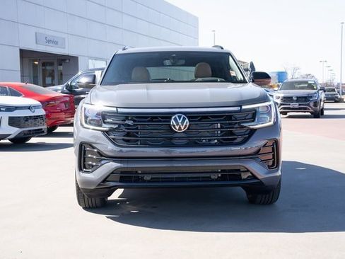 New 2026 Volkswagen Atlas Cross Sport SEL R-Line AWD/4WD image 9