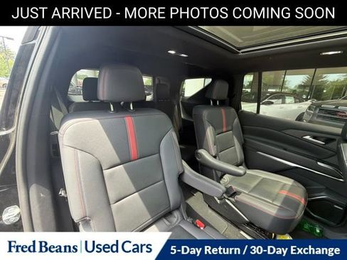 Used 2024 Chevrolet Traverse RS AWD/4WD image 16