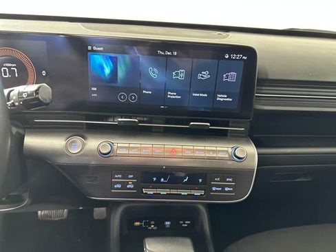 Used 2025 Hyundai Kona SEL image 21