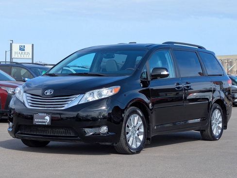 Used 2013 Toyota Sienna Limited w/ Premium Pkg image 7