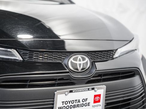 Used 2024 Toyota Corolla LE image 7