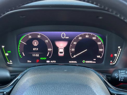 Used 2024 Honda Accord Touring image 23