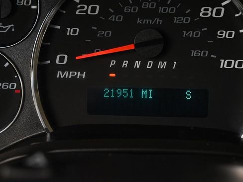 Used 2017 Chevrolet Express 2500 LS RWD image 23