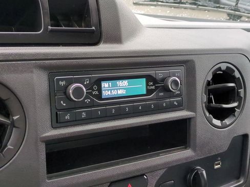 Used 2023 Ford E-350 and Econoline 350 Super Duty w/ Power Windows & Locks Group image 18