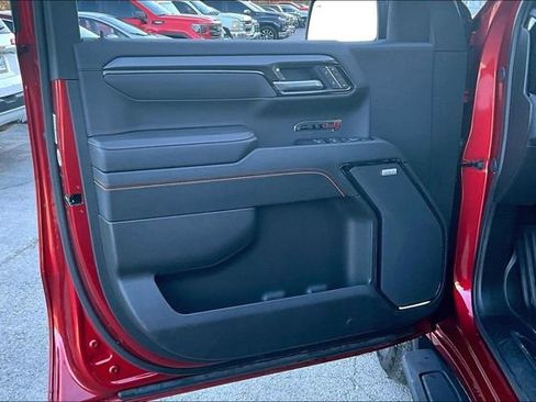 Used 2025 GMC Sierra 1500 AT4 w/ AT4 Premium Package image 21