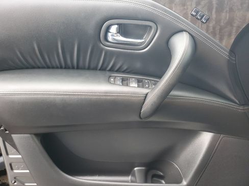 Used 2024 Nissan Armada Platinum w/ Captain's Chairs Package AWD/4WD image 19