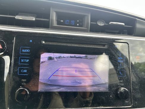 Used 2019 Toyota Corolla LE FWD image 26