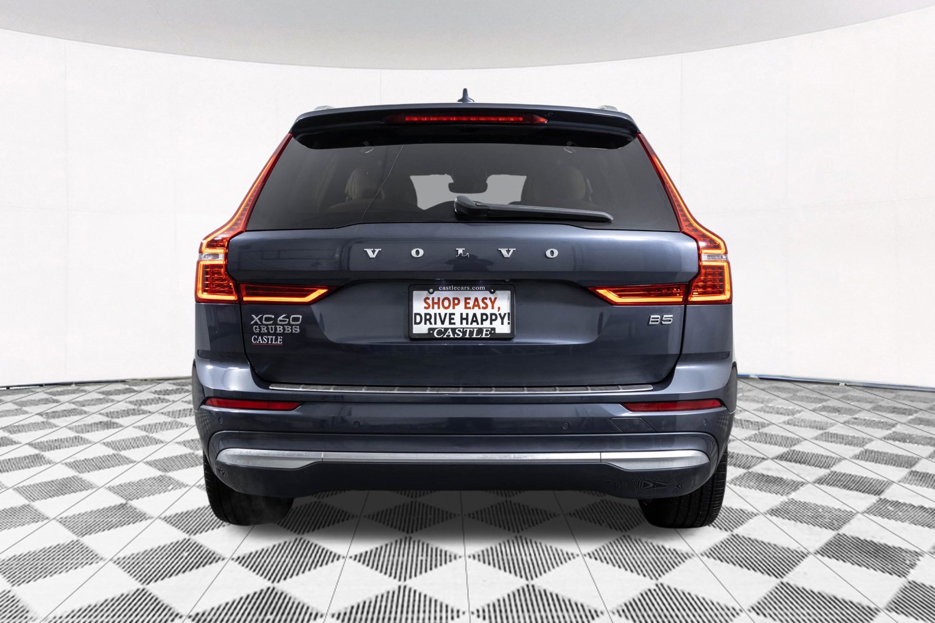 Used 2022 Volvo XC60 B5 Inscription w/ Protection Package Premier FWD image 18