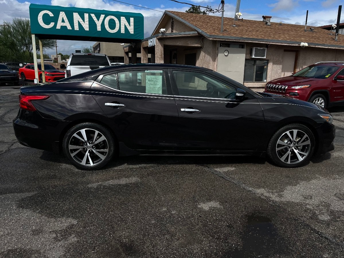 Used 2017 Nissan Maxima Platinum FWD image 3