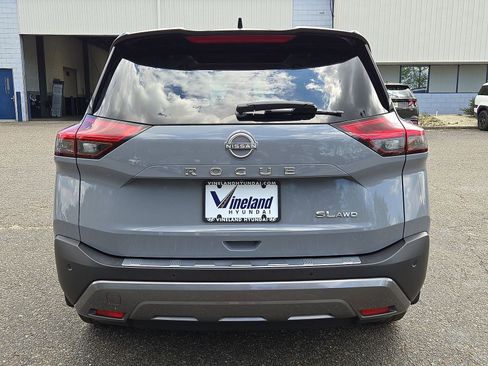 Used 2023 Nissan Rogue SL w/ SL Premium Package image 29