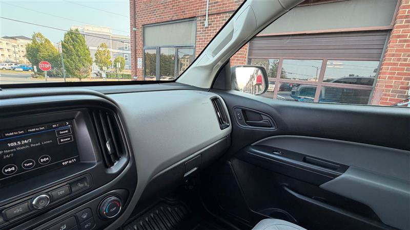Used 2019 Chevrolet Colorado W/T RWD image 23