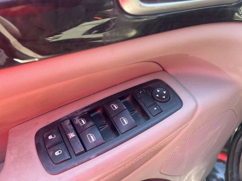 Used 2011 Jeep Grand Cherokee Laredo w/ Trailer Tow Group AWD/4WD image 16