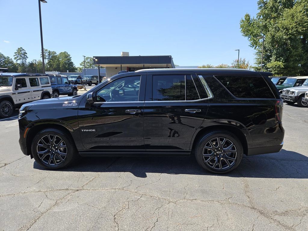 Used 2025 Chevrolet Tahoe High Country AWD/4WD image 6