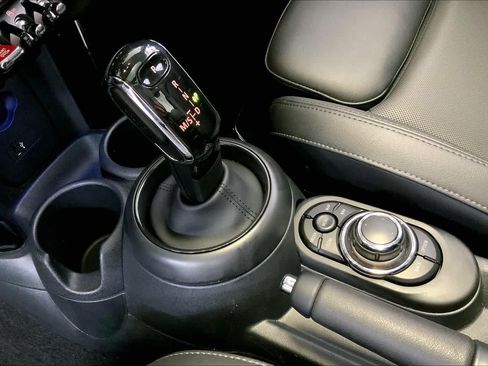 Used 2024 MINI Cooper S FWD image 16
