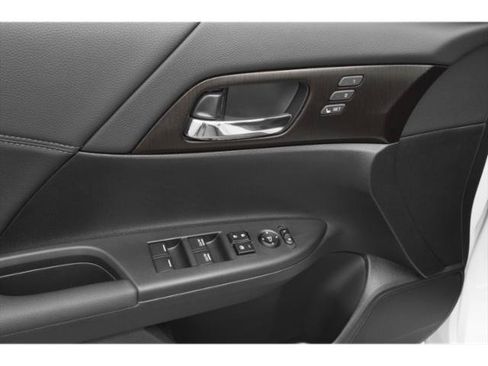 Used 2013 Honda Accord EX-L image 19