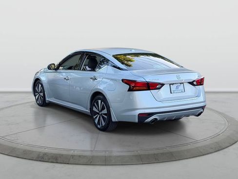 Used 2020 Nissan Altima 2.5 SV FWD image 4