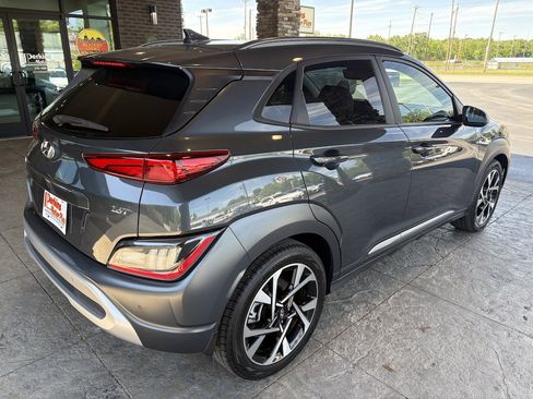 Used 2022 Hyundai Kona Limited FWD image 6