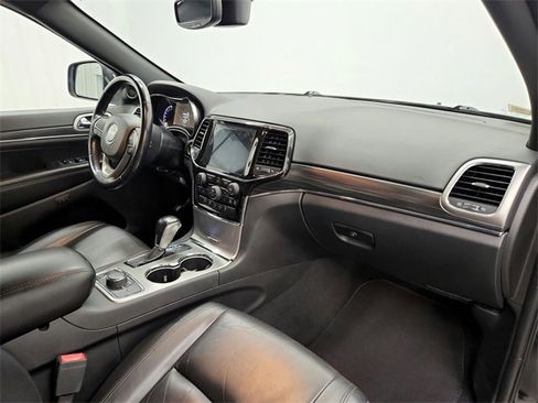 Used 2021 Jeep Grand Cherokee Limited image 37